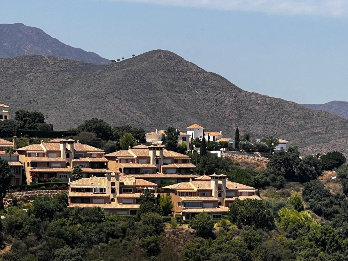 Elegant And Spacious Garden Apartment With Beautiful Views Ojén Exterior foto
